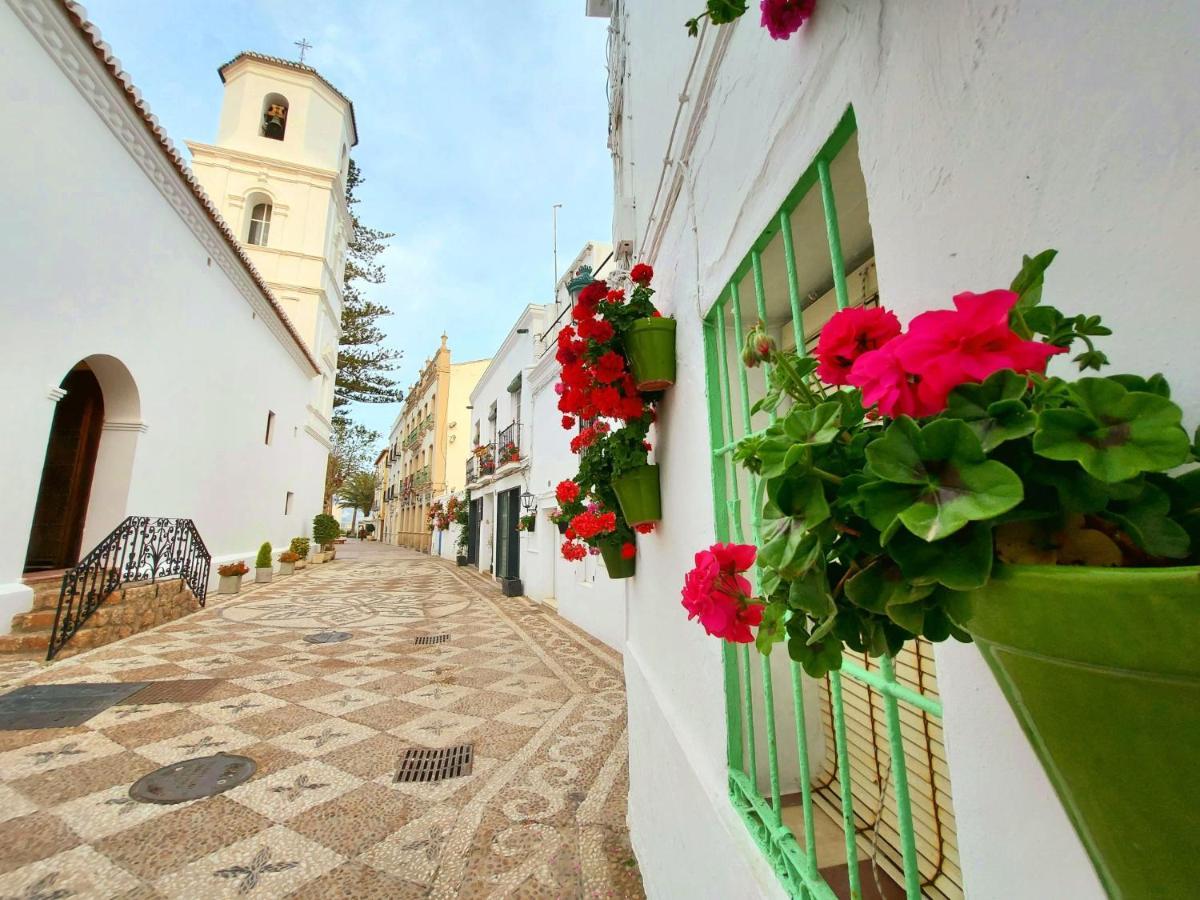 El Salon, Nerja Bluewater Villas Exterior photo